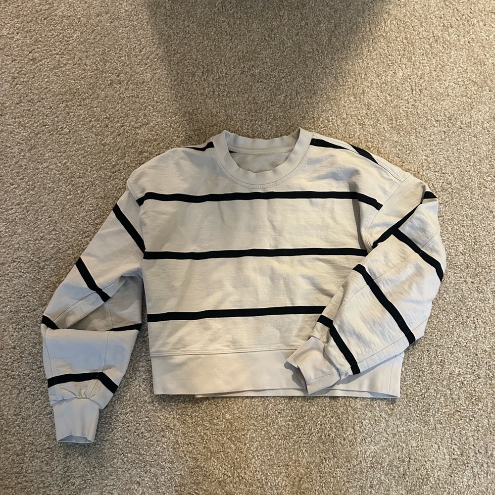 Lululemon crew neck